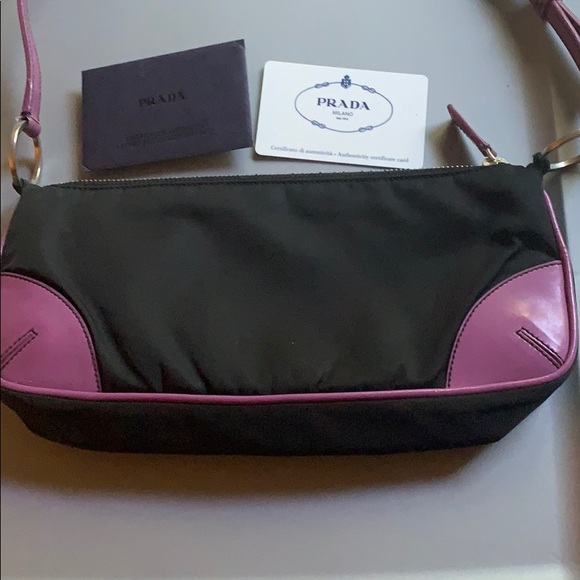 Prada purse - Picture 4 of 8